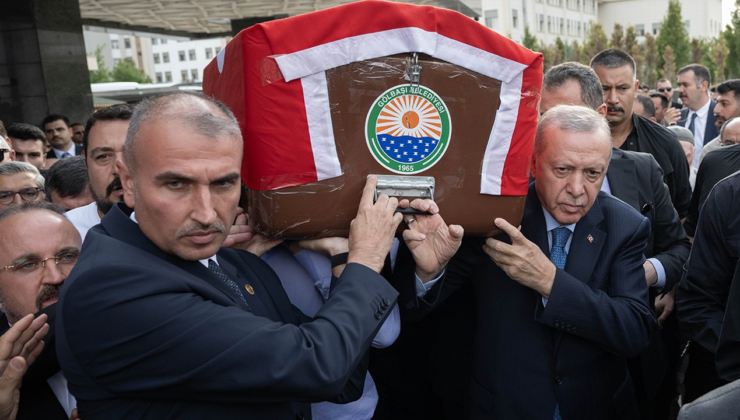 Erdoğan, Başdanışmanı Hamdi Kılıç'ın cenaze namazına katıldı