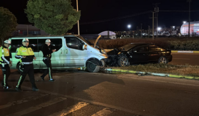 Sivas'ta trafik kazası: 5 yaralı
