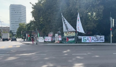BM önünde çadır eylemi yapan Filistin destekçileri, Küresel Kararlılık Filosu'na koruma talep ediyor