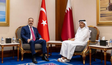 Bakan Fidan, Katar Başbakanı Al-Thani ile bir araya geldi