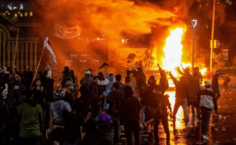 Halk ayaklanınca milletvekili ödeneklerini iptal ettiler