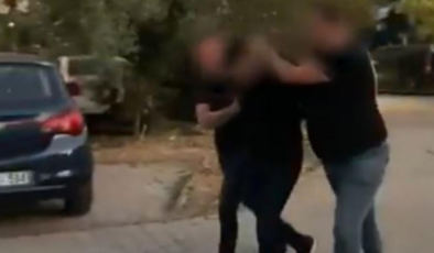 Kocaeli'de hız uyarısı yapan kişiye saldıran sürücü yakalandı