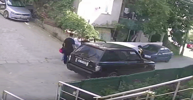 Çocuklarının yanında babaya tokat atan maganda tutuklandı