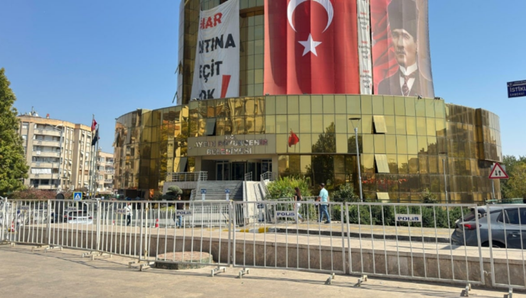 Gerginlik sonrası Aydın Büyükşehir Belediyesi'nde bariyer önlemi