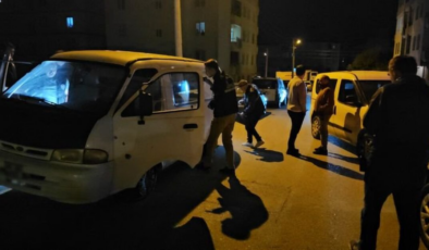 Dur ihtarına uymadı! Kaçarken polise çarptı