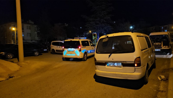 "Dur" ihtarına uymayan sürücü polisi yaraladı