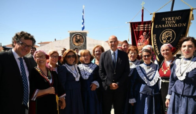 Yunan bakan Türkiye sınıra yakın bölgede anıt açılışı yaptı