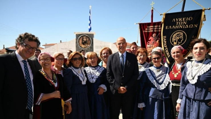 Yunan bakan Türkiye sınıra yakın bölgede anıt açılışı yaptı