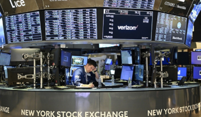 Fed’in faiz kararı öncesi New York borsası dalgalı seyirle açıldı