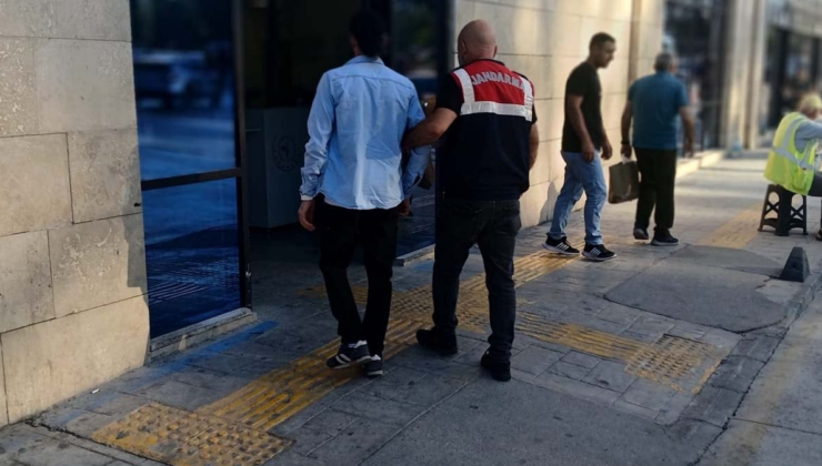 İzmir'de IŞİD propagandası yapan 2 kişi yakalandı