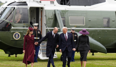 İngiltere'de Trump'a tarihe geçecek tören: Masal prensi gibi karşıladılar