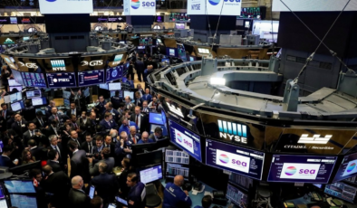 New York borsası Fed'in faiz kararının ardından karışık seyirle kapandı