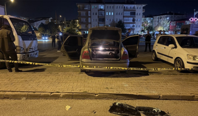 Otomobil içinde çakmak gazı patladı: 1 çocuk öldü, 2 çocuk yaralı