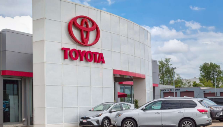 Toyota, ABD'de gösterge paneli sorunu nedeniyle yüz binlerce aracı geri çağırdı