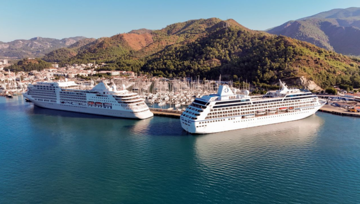 Marmaris’e iki kruvaziyerle 1200’ü aşkın turist geldi