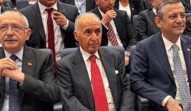 Hikmet Çetin: Kılıçdaroğlu yanlış yapıyor, Özgür Özel'i davet etmesi lazım