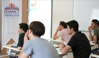 TDV, 8 bin öğrenciye eğitim desteği sağlayacak
