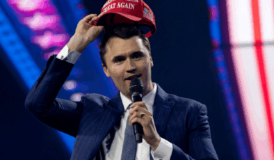 ABD’de komedyen Jimmy Kimmel’ın TV şovu Charlie Kirk paylaşımları sonrası süresiz askıya alındı