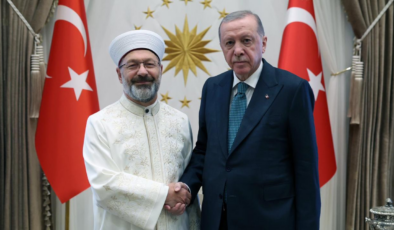 Cumhurbaşkanı Erdoğan, eski Diyanet İşleri Başkanı Erbaş'ı kabul etti