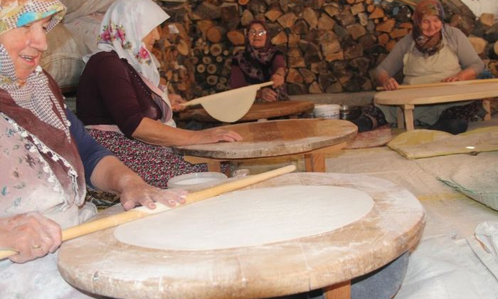 Çorum'da kışlık yufka hazırlıkları başladı