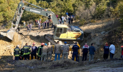 Manisa’da kuyu kazarken göçük altında kalan iki kişi hayatını kaybetti