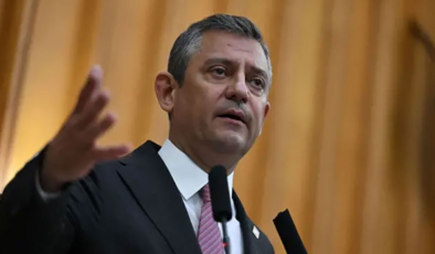 Özgür Özel'den ilk açıklama:  Kararı tanımıyoruz, Gürsel Tekin'i partiden ihraç ettik