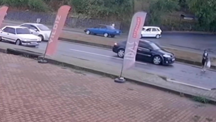 Yayaya yol vermek için duran otomobile çarptılar