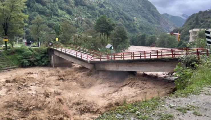 Rize'de sağanak sel ve heyelana neden oldu