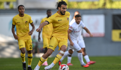 İstanbulspor Çorum FK'yı devirdi!