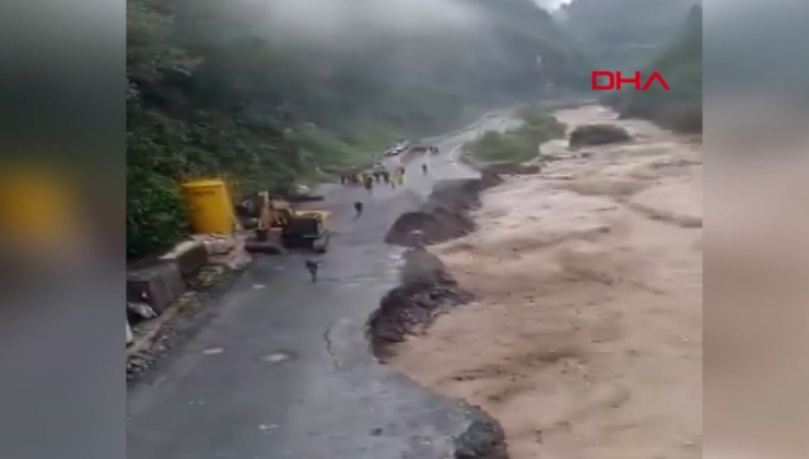 Rize'de yol çöktü, işçiler mahsur kaldı