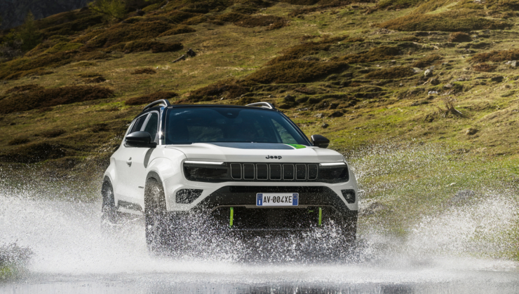 Avenger'a 4×4 versiyon geldi