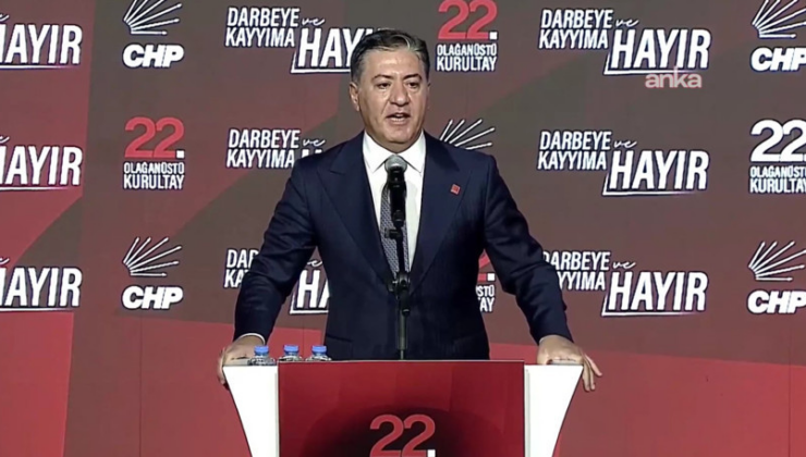 CHP’nin 22. Olağanüstü Kurultayı başladı: Özel’den “Bu iktidar Trump’tan icazet aldı” çıkışı