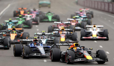 Azerbaycan Grand Prix'sini kazanan Max Verstappen