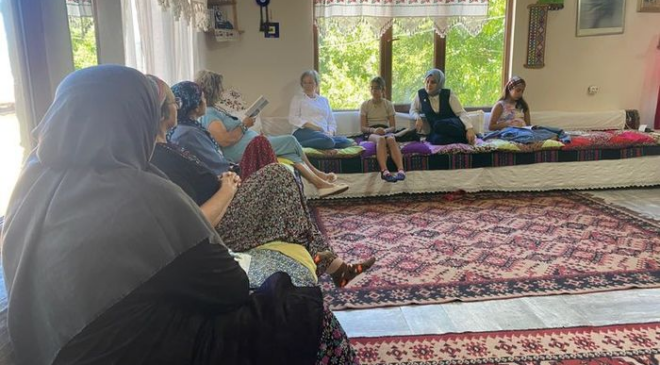 Köy kadınları için okuma etkinliği