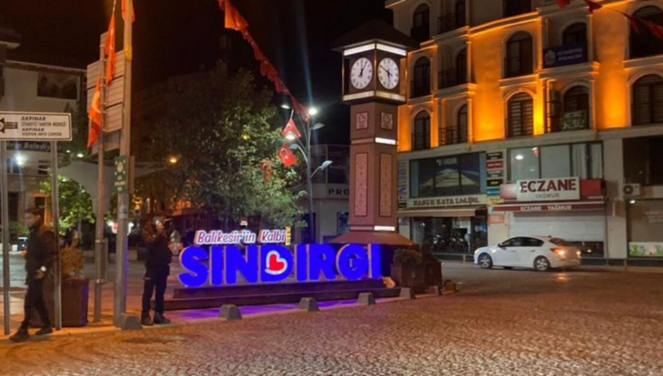 Balıkesir Sındırgı'da deprem!
