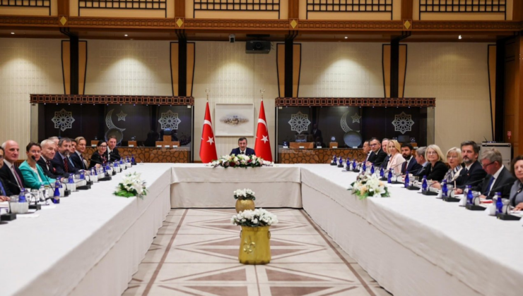 Yılmaz, AB üyesi ülkelerin büyükelçileriyle görüştü