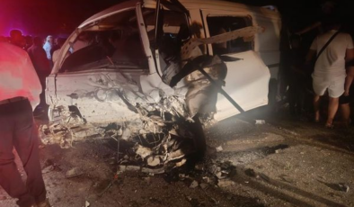 Mersin'de zincirleme trafik kazası: 1 ölü, 8 yaralı