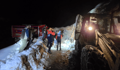 Rize'de çığ nedeniyle mahsur kalan 15 kişi kurtarıldı