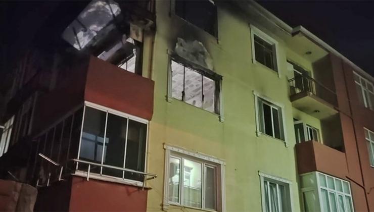 Gece yarısı kahreden haber! Eve giren ekipler yanmış 3 cesetle karşılaştı