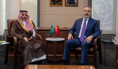 Bakan Fidan'dan diplomatik temaslar