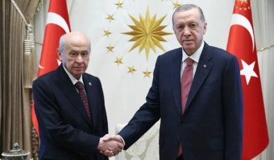 Bahçeli'den Cumhurbaşkanı Erdoğan'a tebrik telefonu