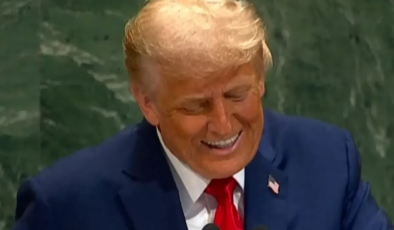 BM'de prompteri bozulan Trump'ın zor anları