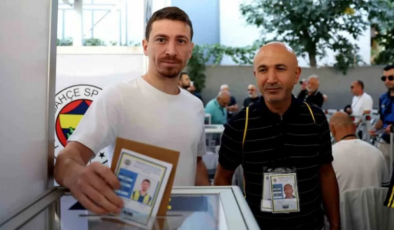 Kongreye gelişi tepkilere neden olmuştu! Mert Hakan'ın oyu tüzüğe aykırı çıktı