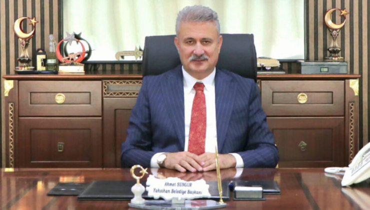 Ahmet Sungur görevden uzaklaştırıldı