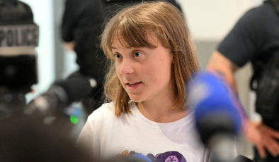 Thunberg’i de taşıyan insani yardım filosu Gazze'ye gidiyor
