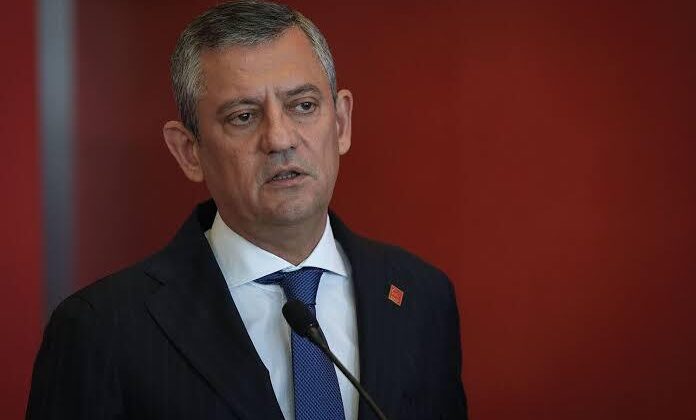 Özgür Özel’e “3 Kuruşluk” Tazminat Şoku