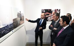Zeytinburnu’nda “Kanıt: İnsanlığın Evrensel Yıkımı” Sergisi Açıldı