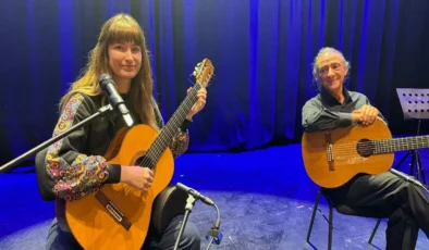 Klasik Gitarın Yıldızı Julia Schuler İstanbul’da Büyüledi
