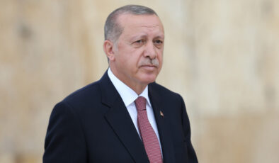 Cumhurbaşkanı Recep Tayyip Erdoğan’dan CHP Genel Başkanı Özel’e Sert Eleştiri: “Ülkesini Kötülemekten Hicap Duymuyor”