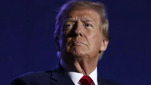 Trump’tan Çin’e Yönelik Yüzde 100 Tarife Sonrası Yumuşama: “Yardım Etmek İstiyoruz” Mesajı